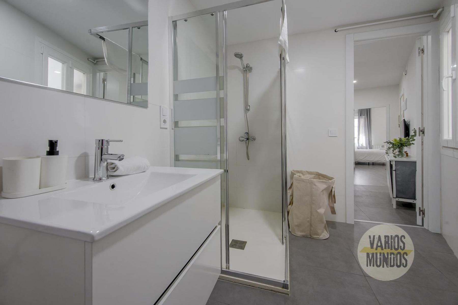 Excuisite New Apt En Gran Via Para 5Pax E2 马德里 外观 照片